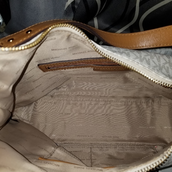 Michael Kors - Picture 8 of 8